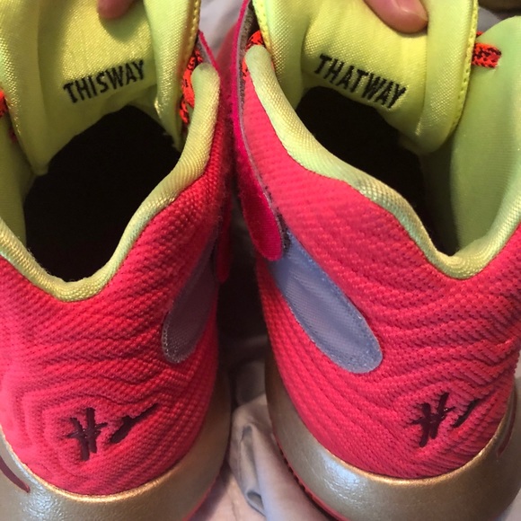 Shoes - Picture 2 of 3